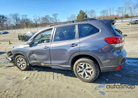 2021 Subaru Forester Premium z USA, uszkodzony, nr VIN JF2SKAFC9MH427776